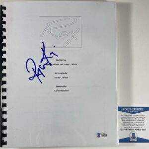 Regina King Signed Ray Complete Movie Script Autograph Beckett BAS COA