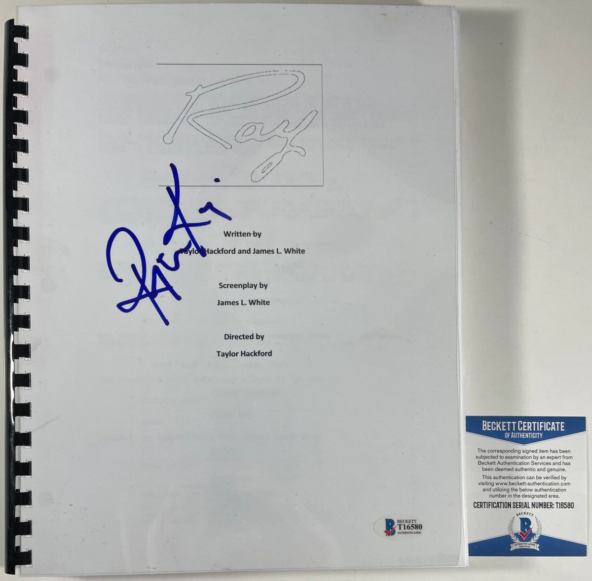 Regina King Signed Ray Complete Movie Script Autograph Beckett BAS COA