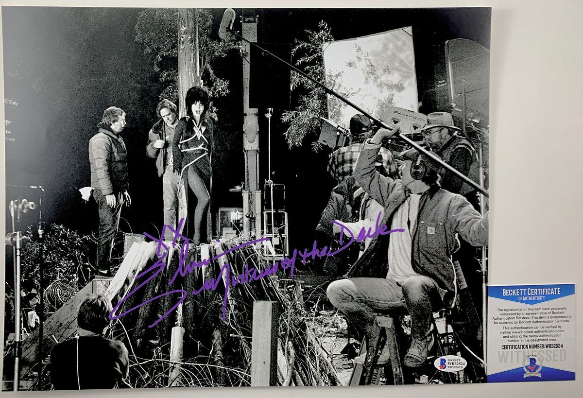 Cassandra Peterson Signed Elvira Mistress Of The Dark B&W 11x14 Photo BAS COA