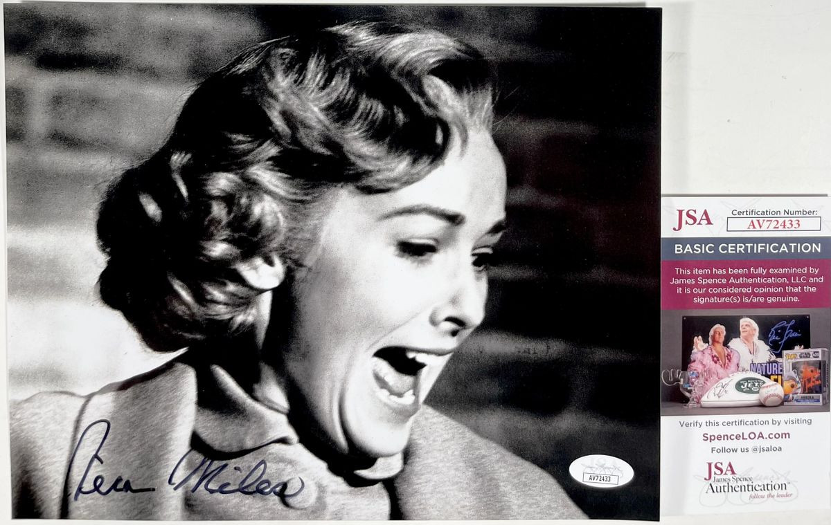 Vera Miles Signed Alfred Hitchcock's Psycho 8x10 Photo C Autograph JSA COA