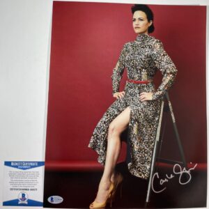 Carla Gugino Signed The Haunting Of Hill House 11x14 Photo Autograph BAS COA