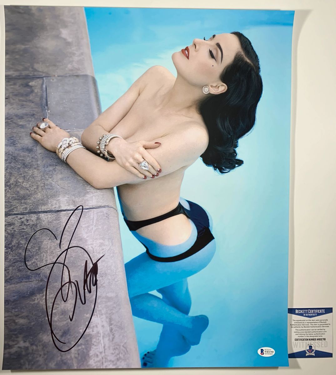 Dita Von Teese Signed 16x20 Photo F Autograph Playboy Model Burlesque BAS COA