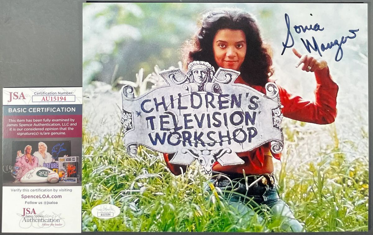 Sonia Manzano Signed Sesame Street 8x10 Photo C Autograph JSA COA