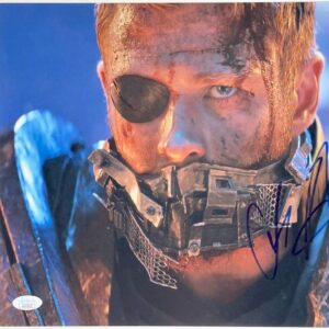Chris Hemsworth Signed Marvel Avengers Infinity War 11x14 Photo A JSA COA