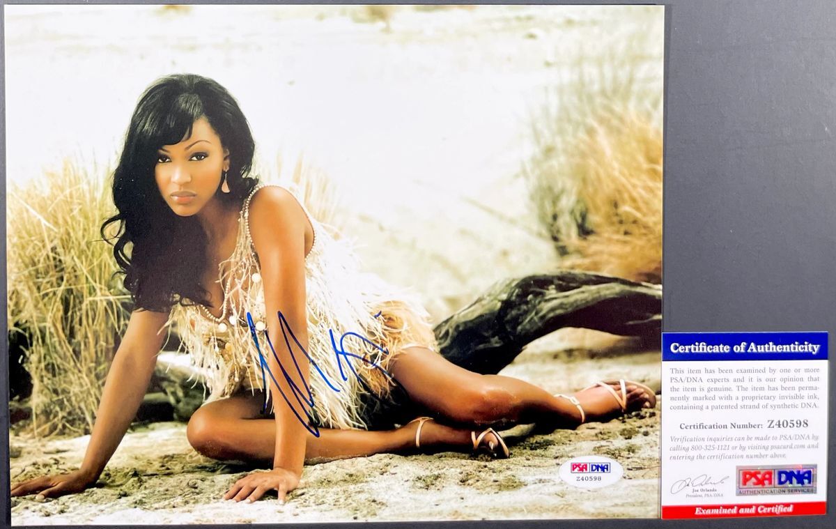 Meagan Good Signed 8x10 Photo A Autograph Shazam Darla PSA DNA COA