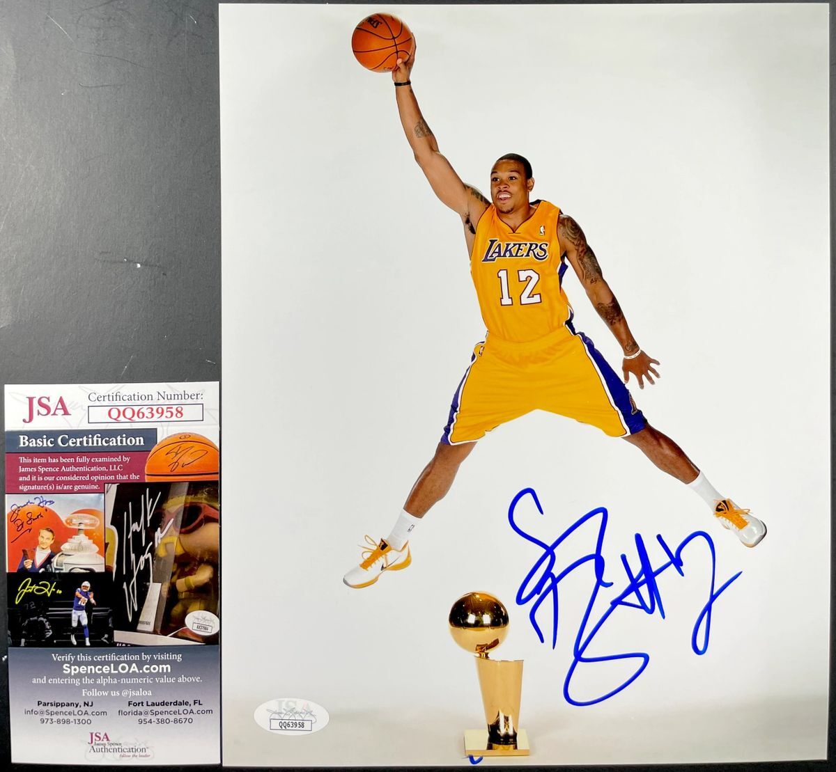 NBA Shannon Brown Signed Los Angeles Lakers 8x10 Photo B Autograph JSA COA