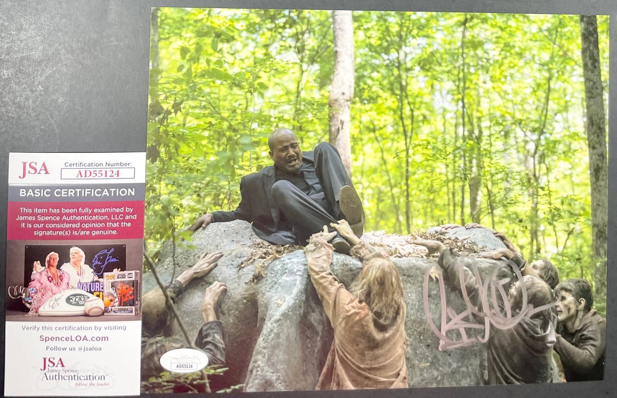 Seth Gilliam Signed The Walking Dead Father Gabriel 8x10 Photo E JSA COA