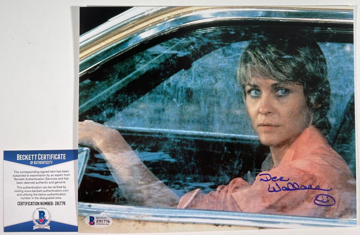 Dee Wallace Signed Cujo 8x10 Photo B Autograph Beckett BAS COA