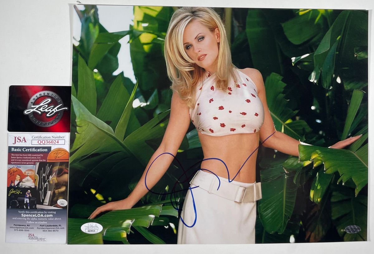 Playboy Playmate Jenny McCarthy Signed 11x14 Photo Autograph JSA COA