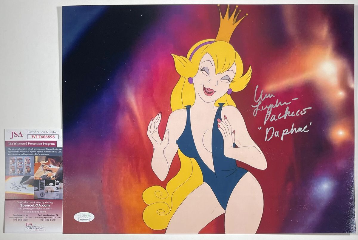 Vera Pacheco Signed Dragon's Lair Princess Daphne 11x14 Photo Autograph JSA COA