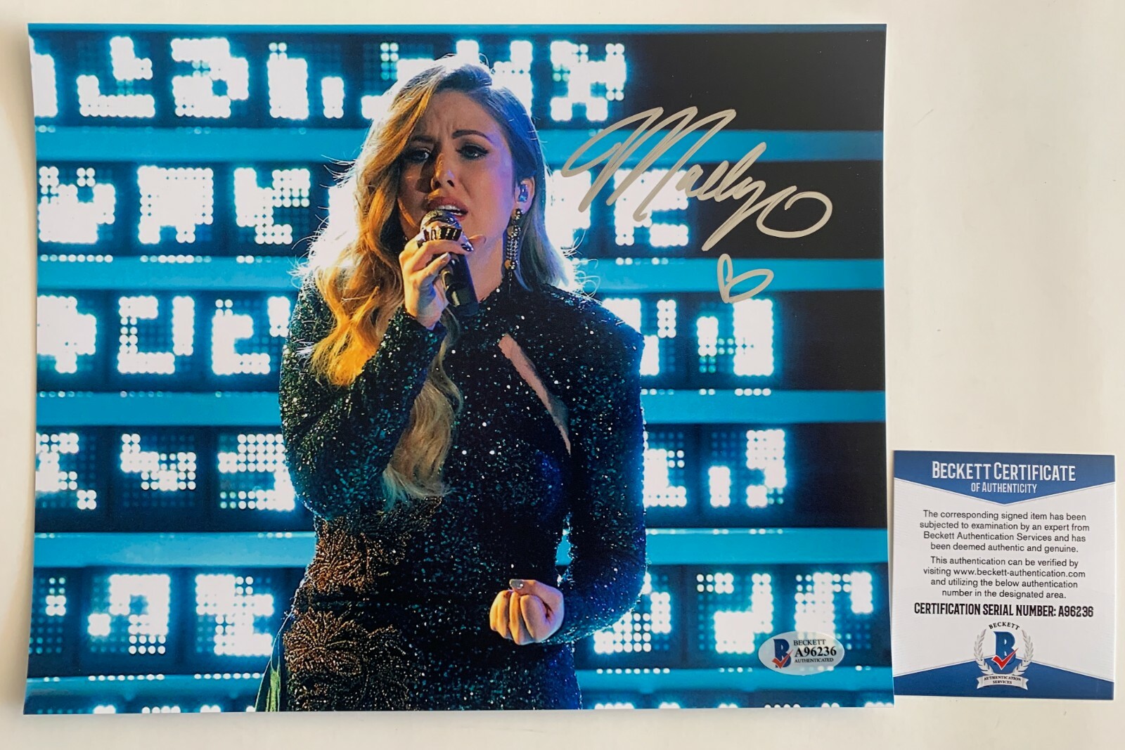 2019 The Voice Winner Maelyn Jarmon Signed 8x10 Photo F Autograph BAS COA