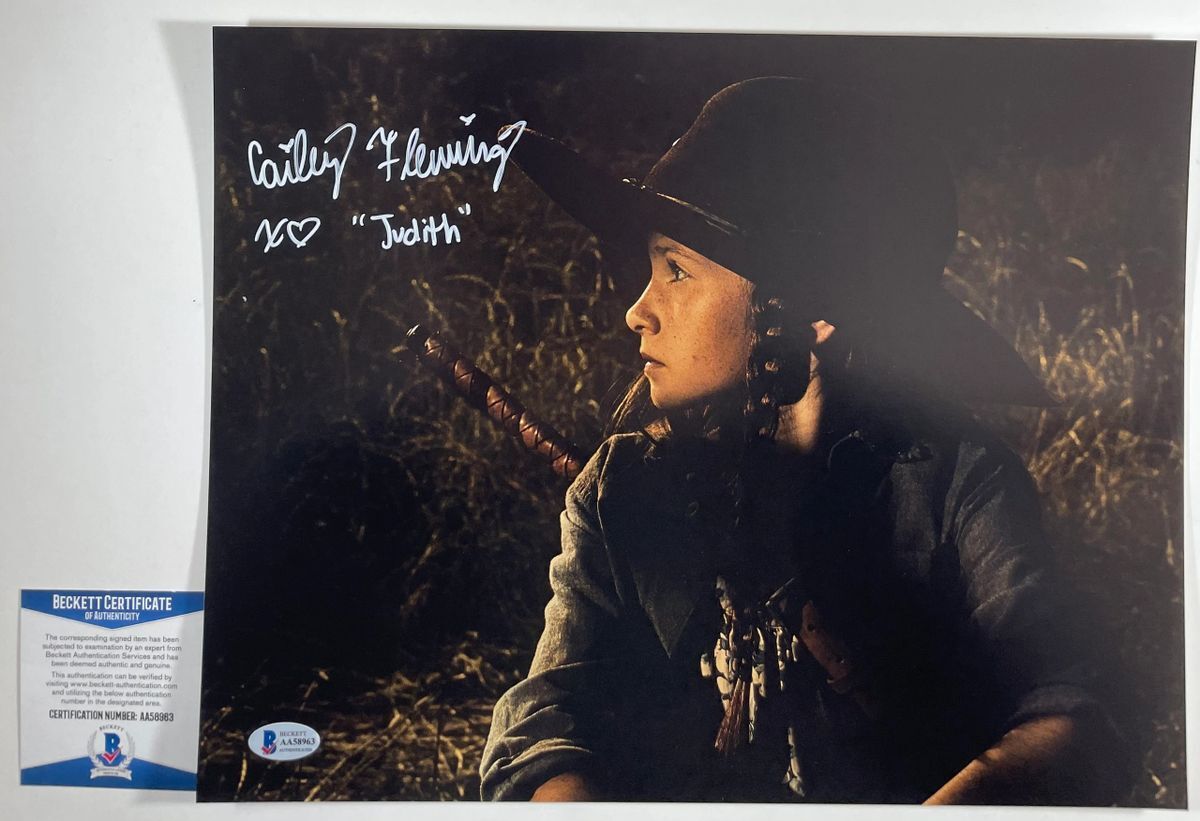 Cailey Fleming Signed The Walking Dead Judith Grimes 11x14 Photo I BAS COA