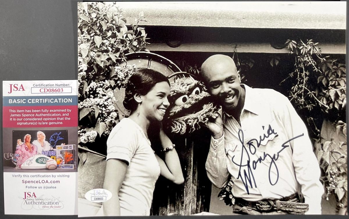Sonia Manzano Signed Sesame Street B&W 8x10 Photo B Autograph Maria JSA COA