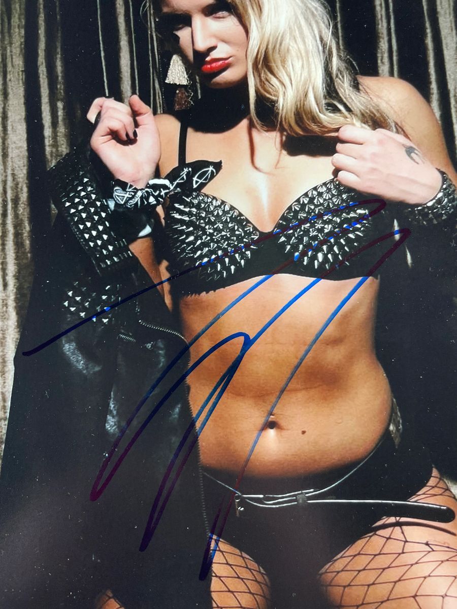 WWE NXT Toni Storm Signed 11x14 Photo C Autograph WrestleMania AEW JSA COA - Image 2