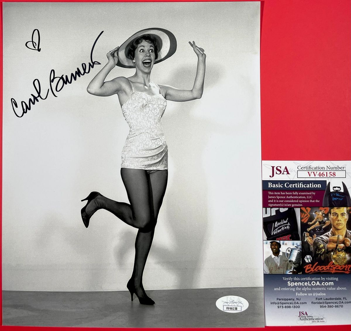 Carol Burnett Signed The Carol Burnett Show 8x10 Photo A Autograph JSA COA