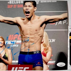 UFC MMA Fighter Li Jingliang Signed 8x10 Photo Authentic Autograph JSA COA