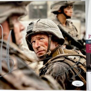 Aaron Eckhart Signed Battle Los Angeles 8x10 Photo Authentic Autograph JSA COA